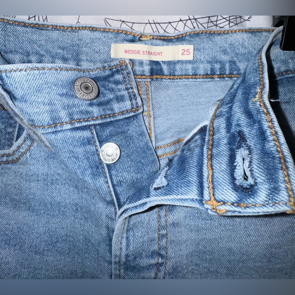 Levi’s Wedgie Straight Size 25 - Picture 5 of 6
